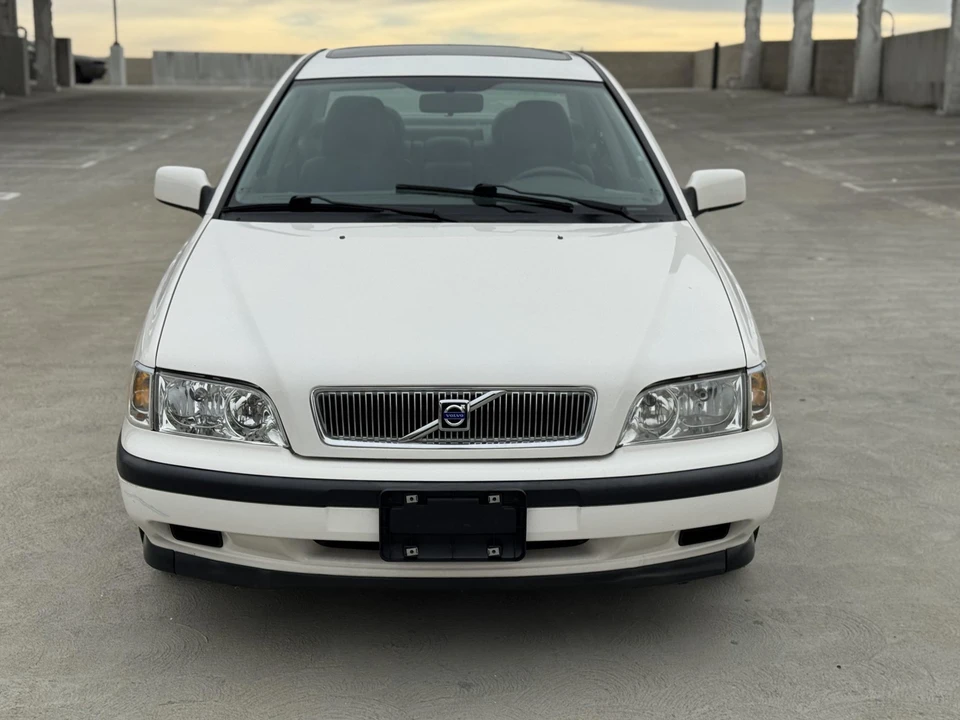 2000 Volvo S40 1st Gen - Image 13 of 31