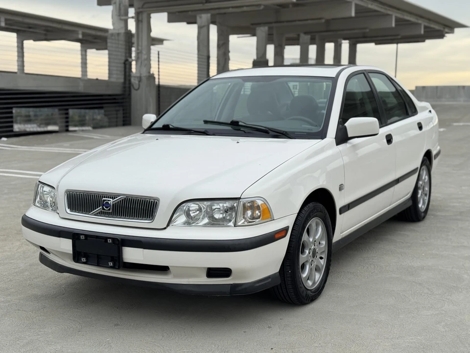 2000 Volvo S40 1st Gen - Image 19 of 31