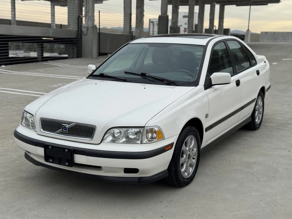 2000 Volvo S40 1st Gen - Image 18 of 31