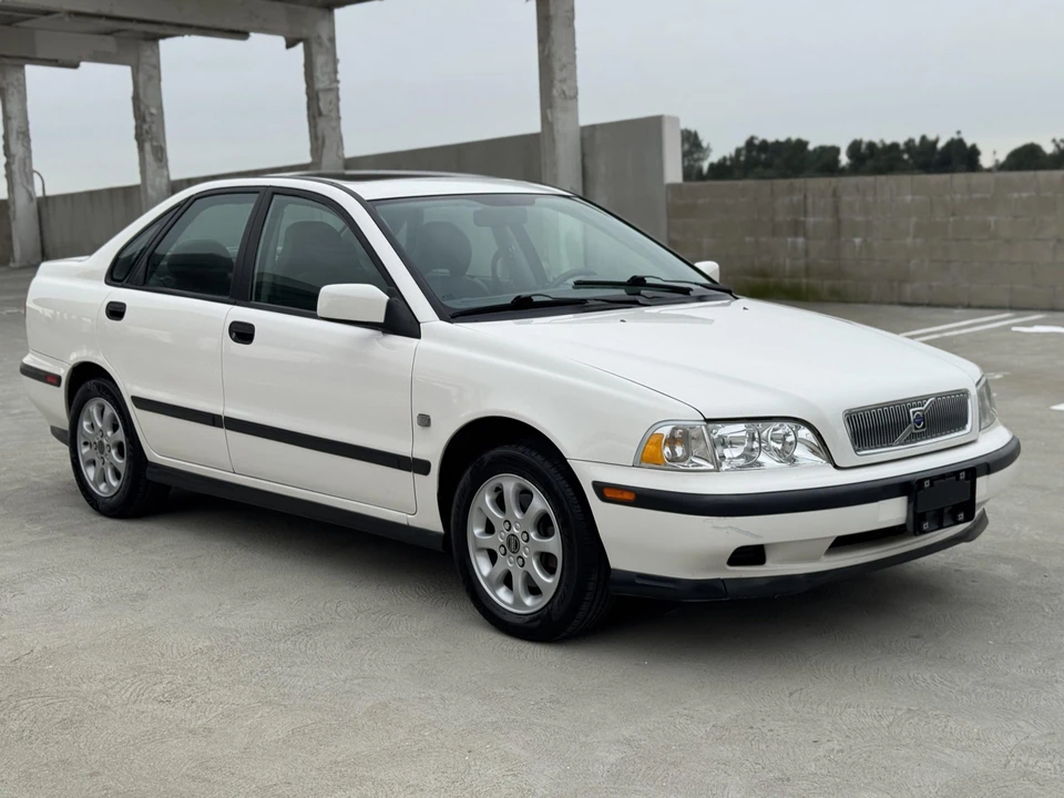 2000 Volvo S40 1st Gen - Image 4 of 31