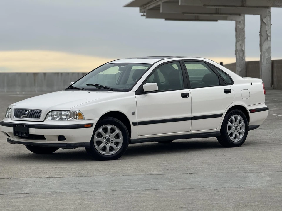 2000 Volvo S40 1st Gen - Image 29 of 31