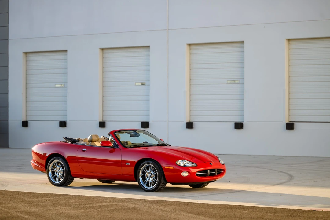 2001 Jaguar X100 XK8 - Image 10 of 31