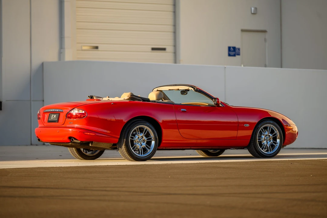 2001 Jaguar X100 XK8 - Image 23 of 31