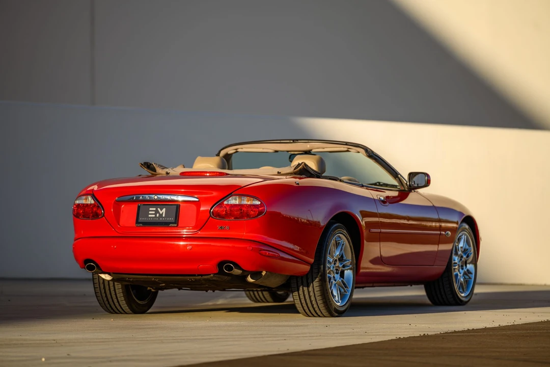 2001 Jaguar X100 XK8 - Image 18 of 31