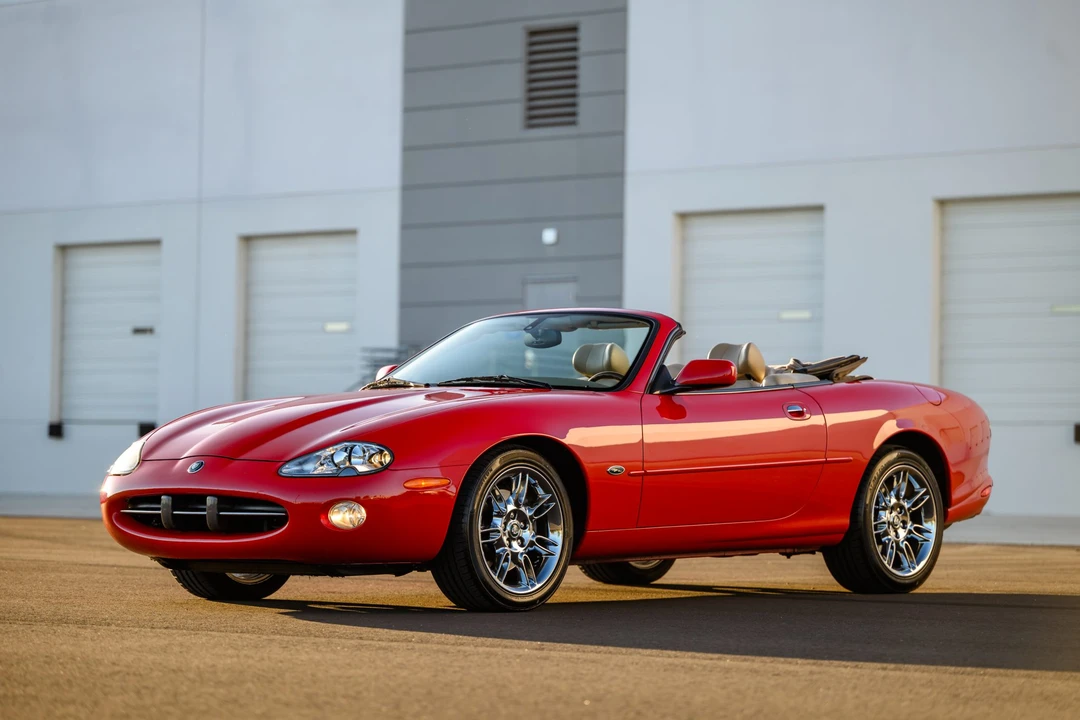 2001 Jaguar X100 XK8 - Image 3 of 31