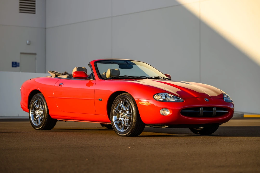 2001 Jaguar X100 XK8 - Image 11 of 31