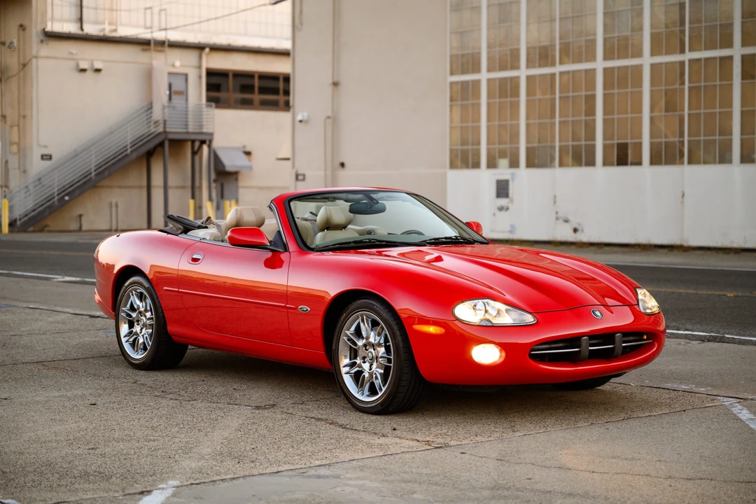 2001 Jaguar X100 XK8 - Image 12 of 31