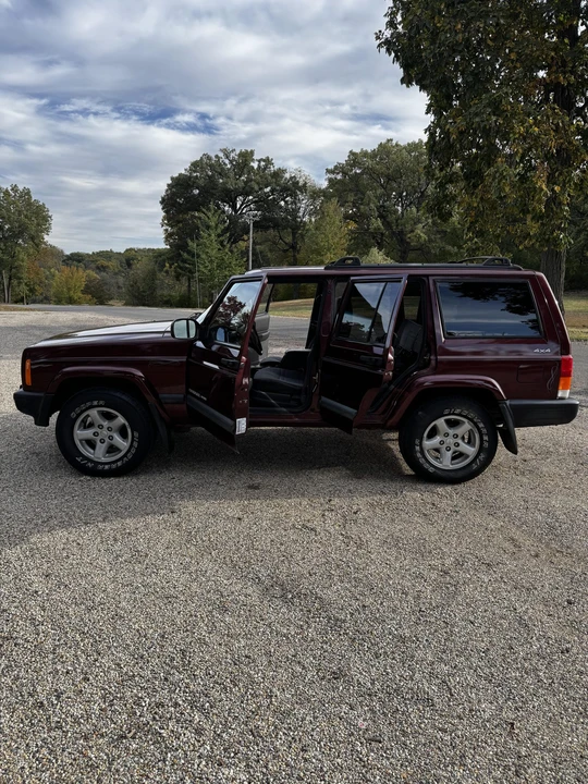 2001 Jeep XJ Cherokee - Image 11 of 31