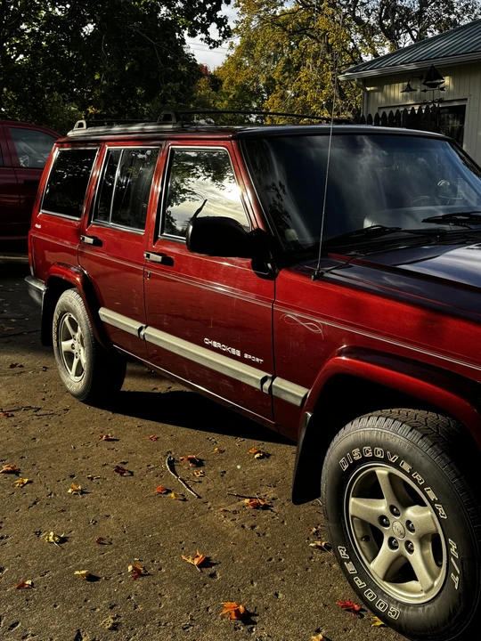 2001 Jeep XJ Cherokee - Image 26 of 31