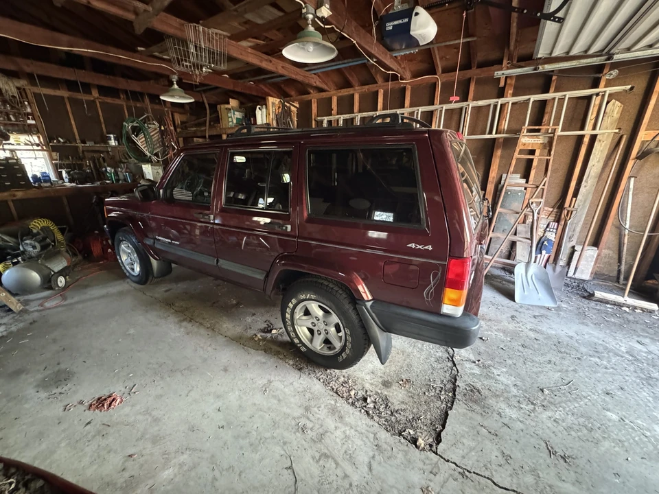 2001 Jeep XJ Cherokee - Image 14 of 31
