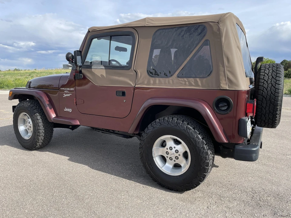 2001 Jeep TJ Wrangler - Image 9 of 31