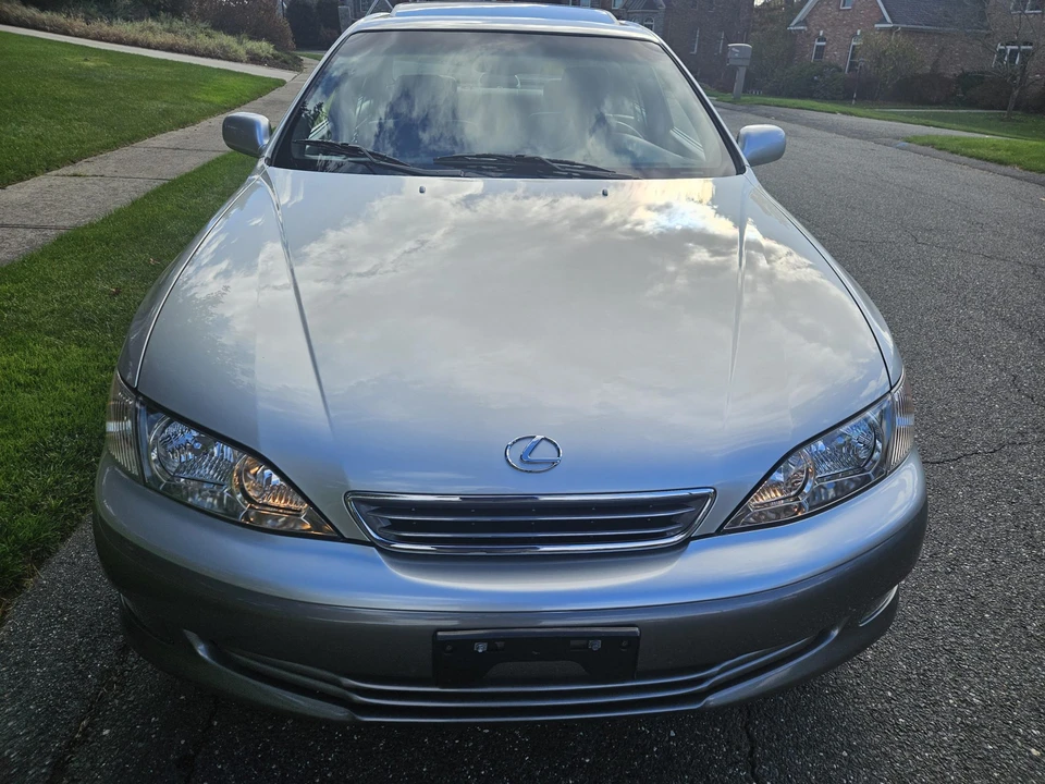 2001 Lexus ES 3rd Gen - Image 24 of 31