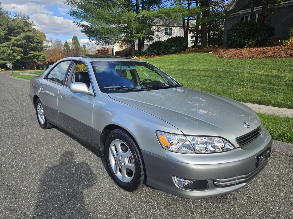 2001 Lexus ES 3rd Gen - Image 7 of 31