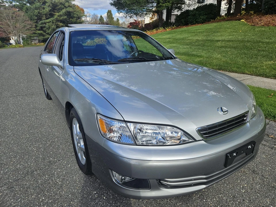 2001 Lexus ES 3rd Gen - Image 6 of 31