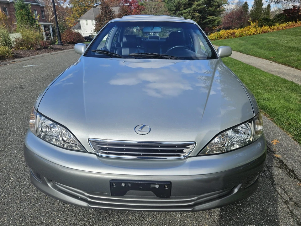 2001 Lexus ES 3rd Gen - Image 5 of 31