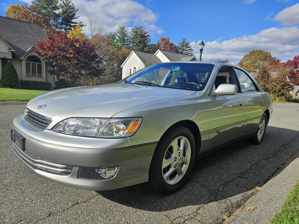 2001 Lexus ES 3rd Gen - Image 22 of 31
