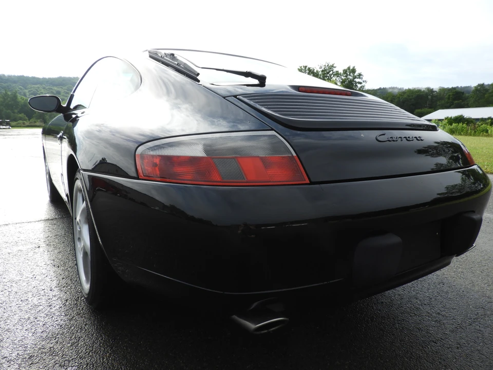 2001 Porsche 996 Carrera - Image 19 of 31