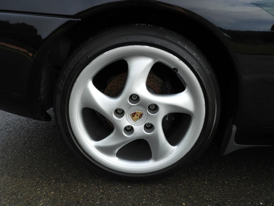 2001 Porsche 996 Carrera - Image 30 of 31