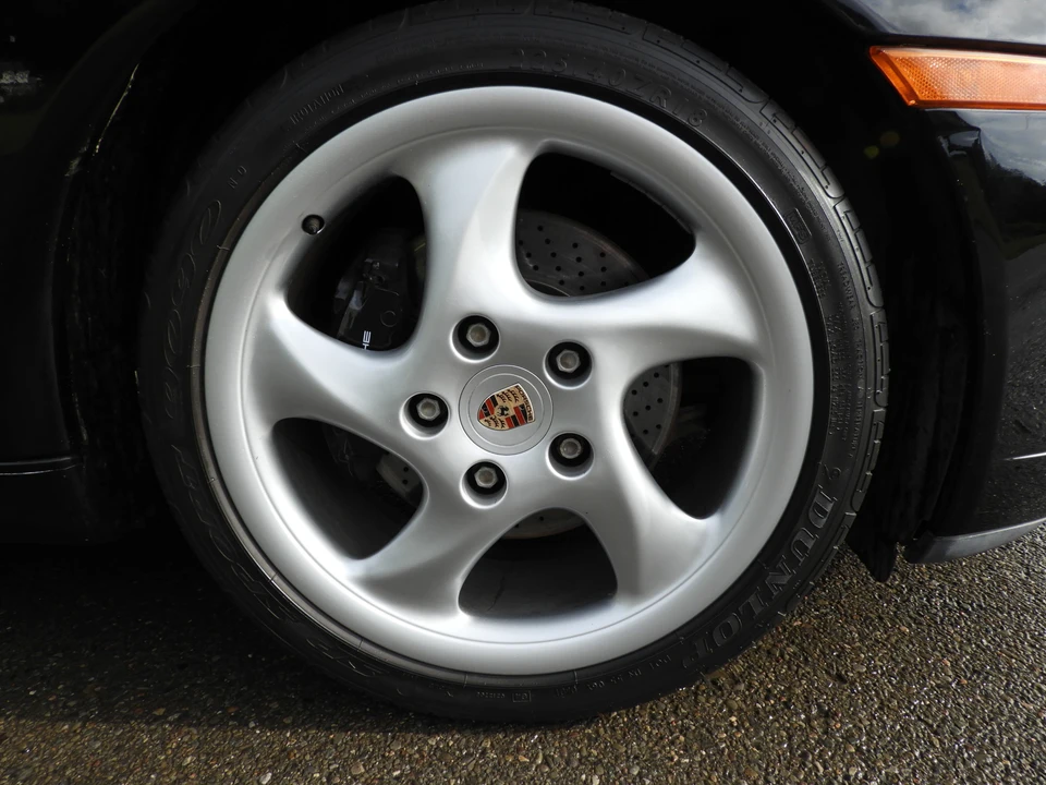 2001 Porsche 996 Carrera - Image 29 of 31