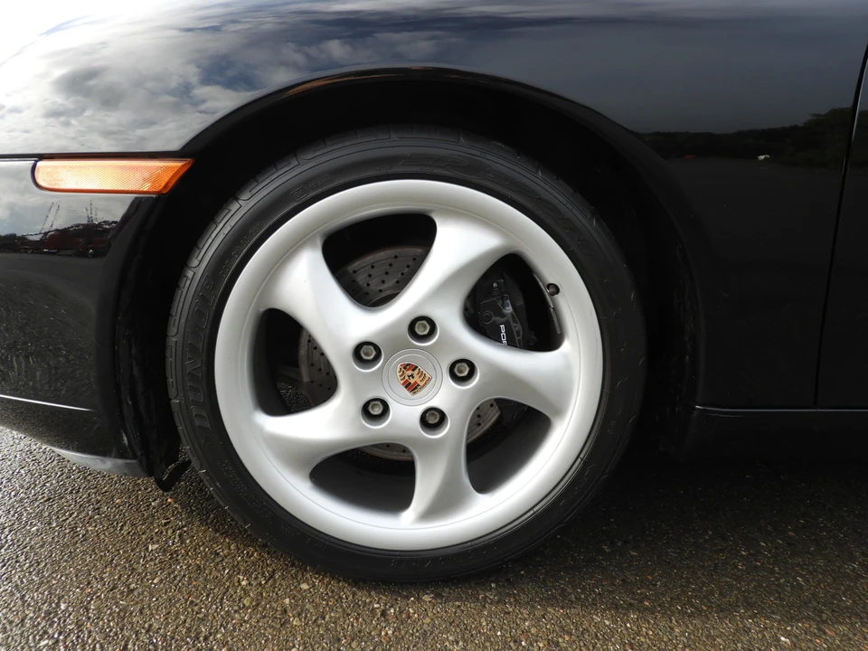 2001 Porsche 996 Carrera - Image 27 of 31