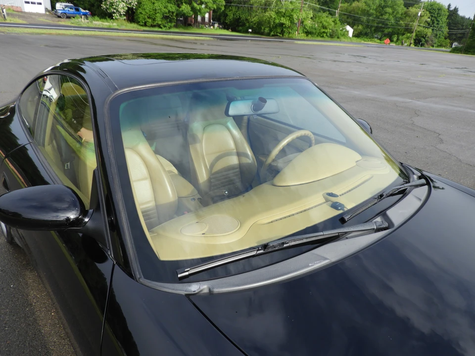2001 Porsche 996 Carrera - Image 16 of 31