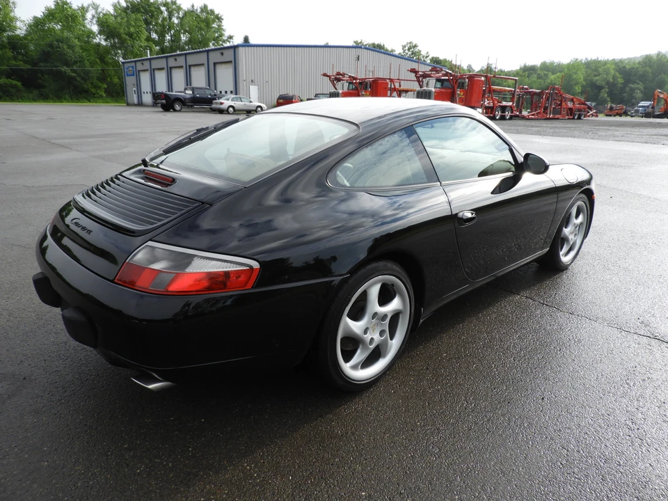 2001 Porsche 996 Carrera - Image 5 of 31