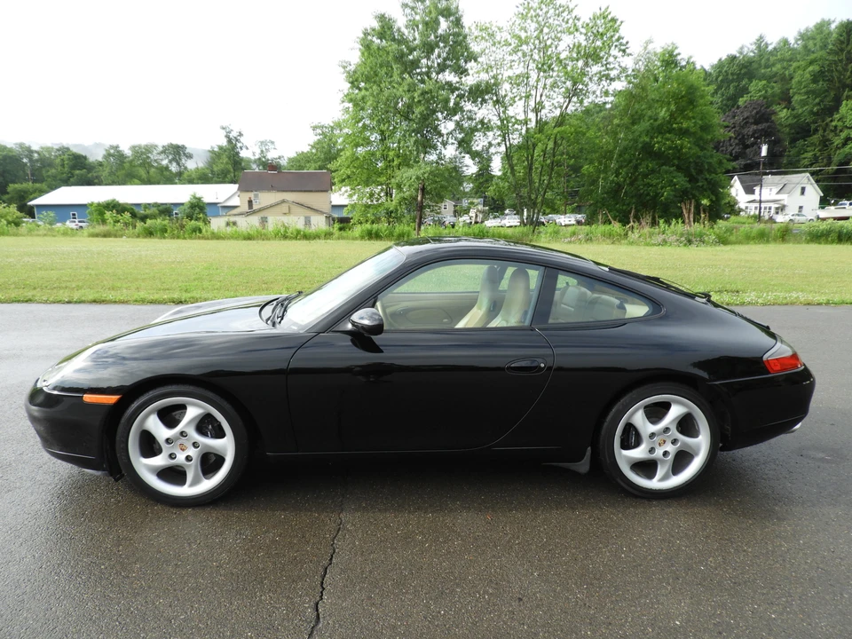 2001 Porsche 996 Carrera - Image 2 of 31
