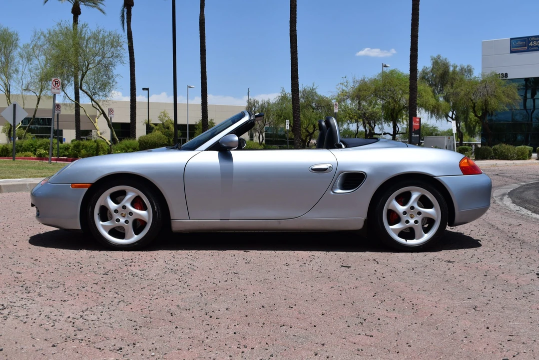2001 Porsche 986 Boxster S - Image 9 of 31