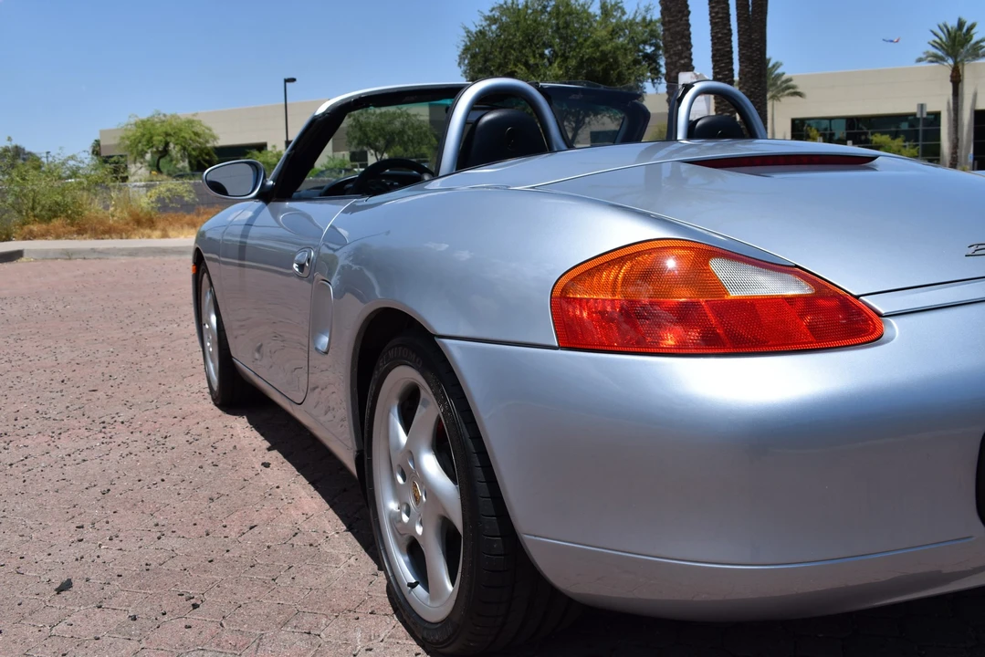 2001 Porsche 986 Boxster S - Image 25 of 31