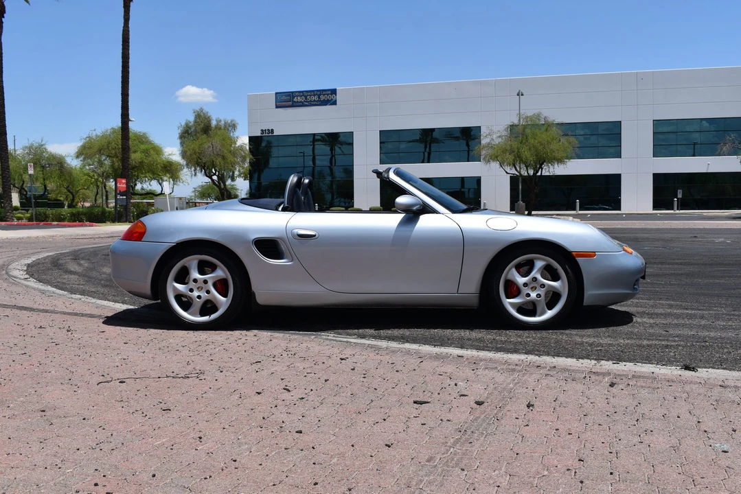 2001 Porsche 986 Boxster S - Image 16 of 31