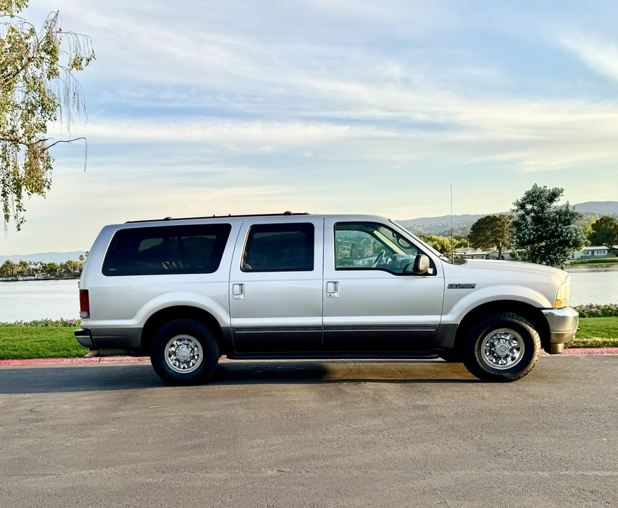 2002 Ford Excursion - Image 15 of 31
