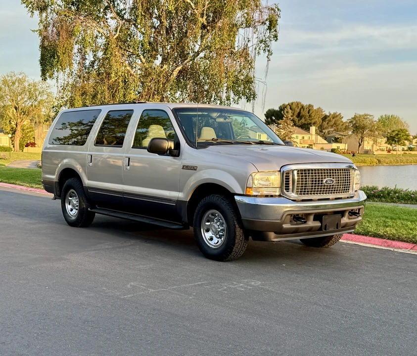 2002 Ford Excursion - Image 11 of 31