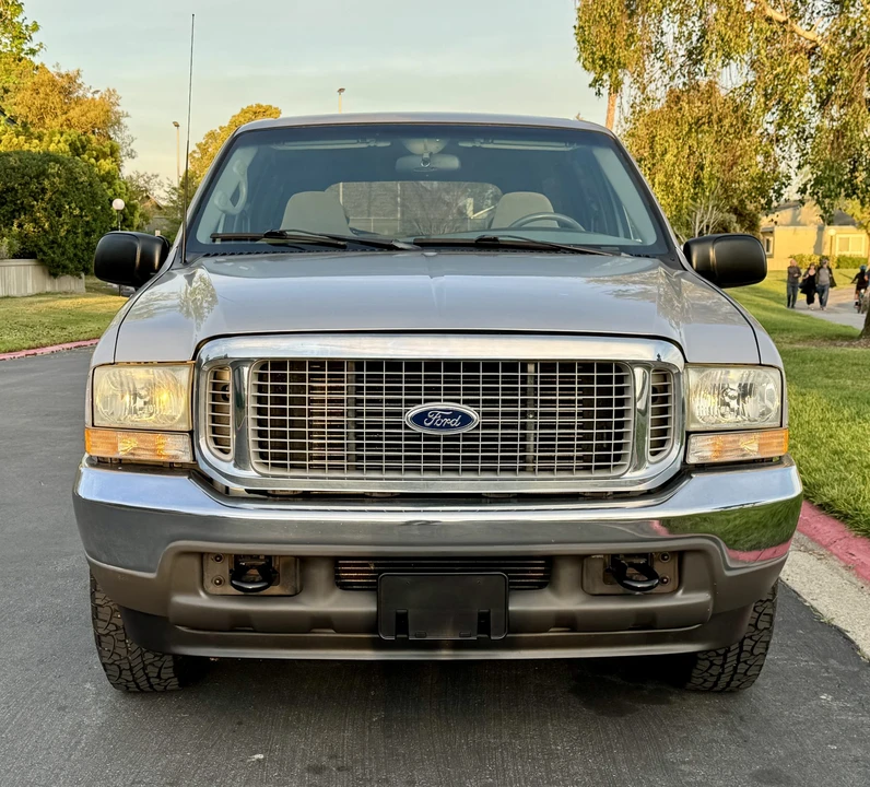 2002 Ford Excursion - Image 9 of 31