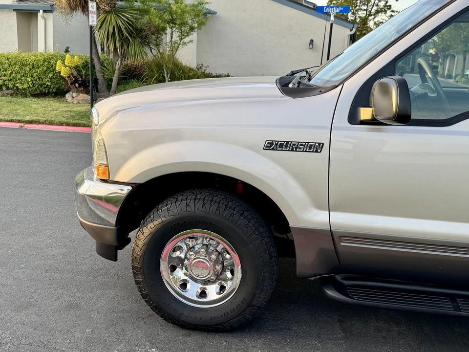 2002 Ford Excursion - Image 28 of 31