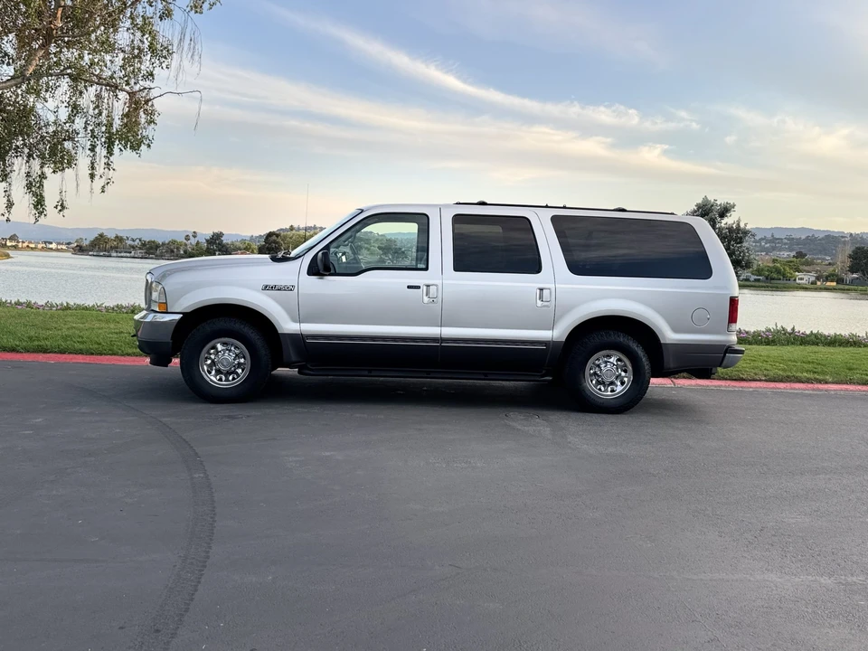 2002 Ford Excursion - Image 25 of 31