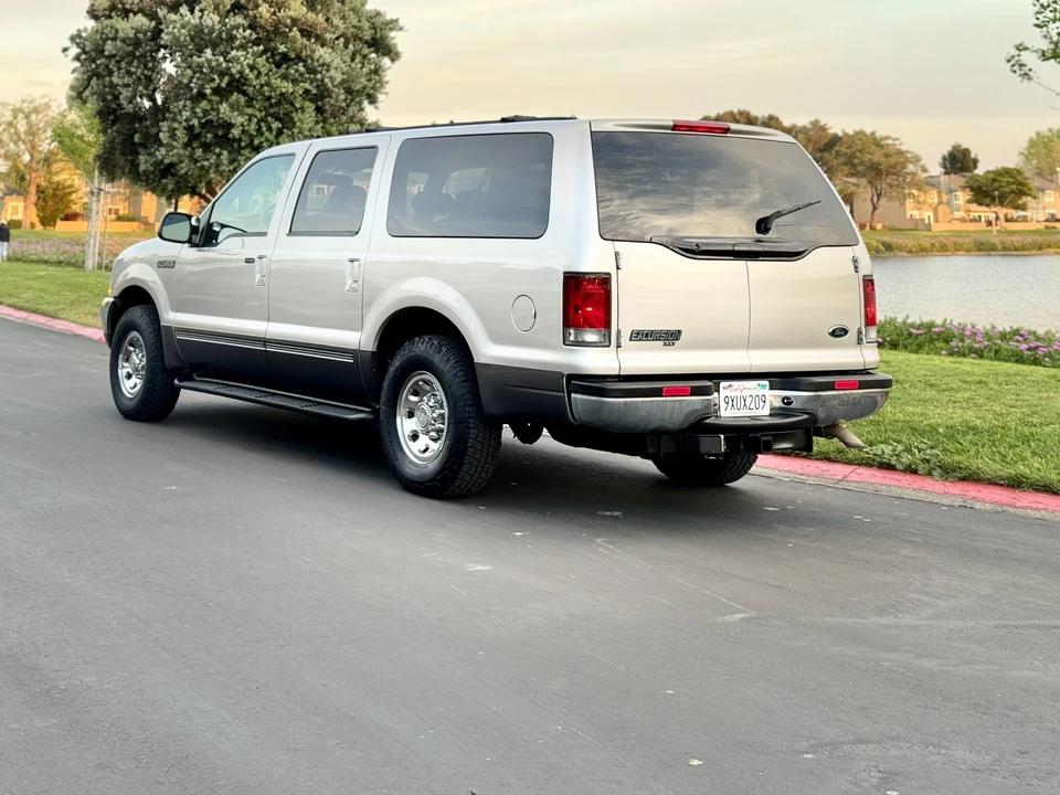 2002 Ford Excursion - Image 21 of 31