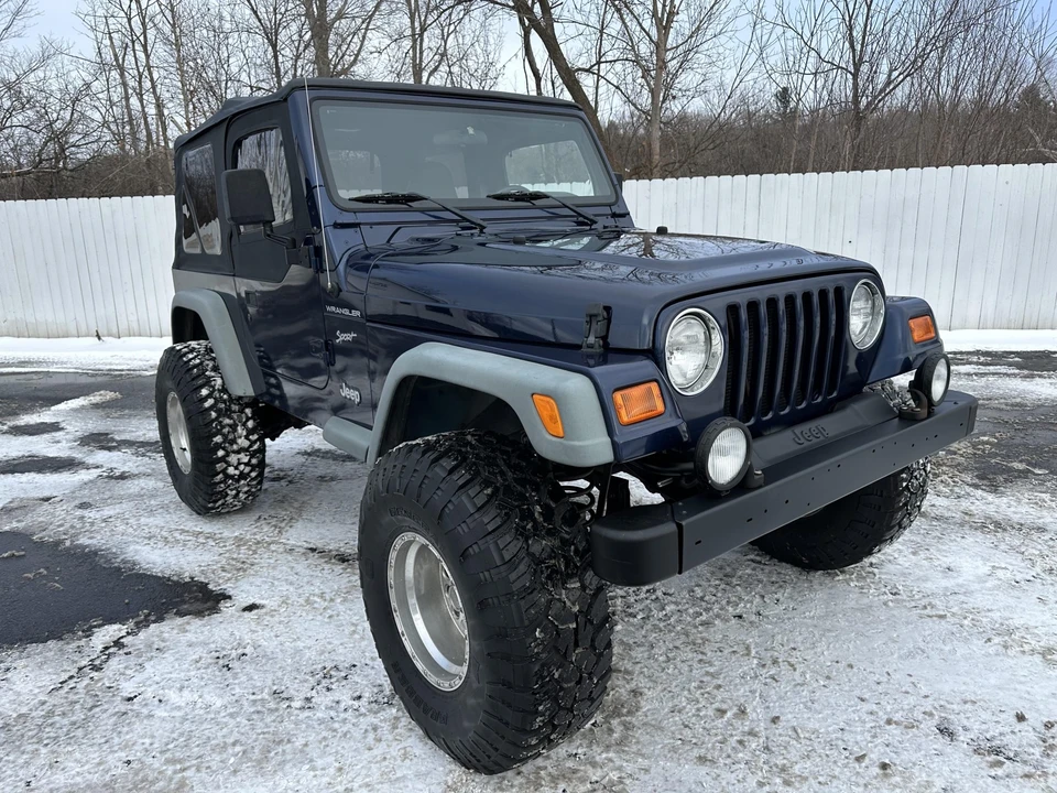 2002 Jeep TJ Wrangler - Image 2 of 31