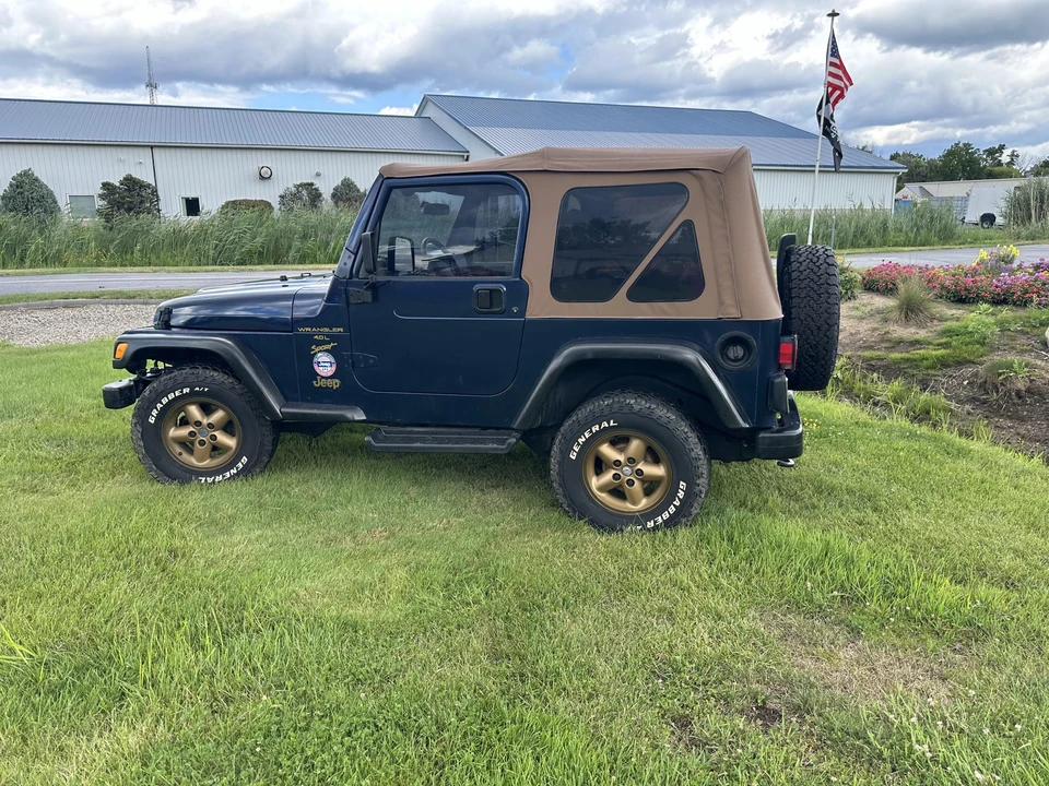 2002 Jeep TJ Wrangler - Image 17 of 31