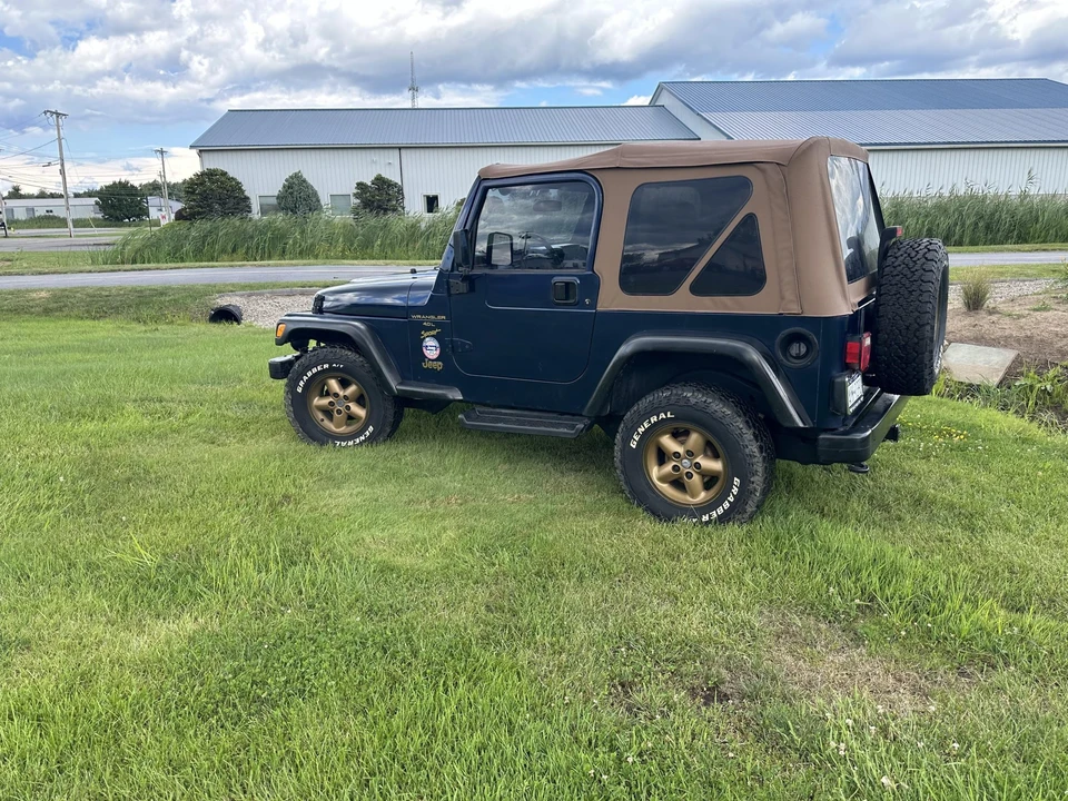 2002 Jeep TJ Wrangler - Image 18 of 31