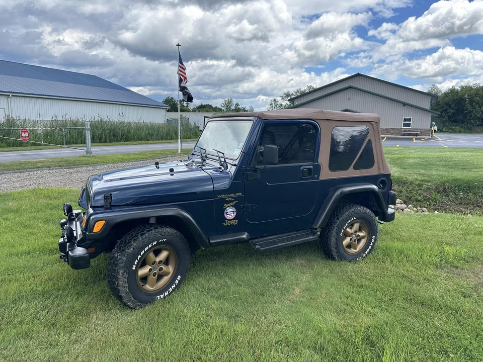 2002 Jeep TJ Wrangler - Image 9 of 31