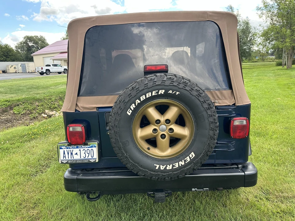2002 Jeep TJ Wrangler - Image 28 of 31