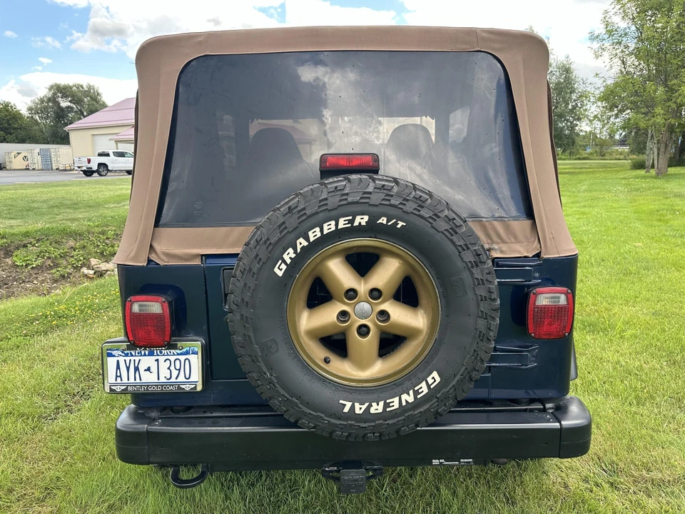 2002 Jeep TJ Wrangler - Image 26 of 31