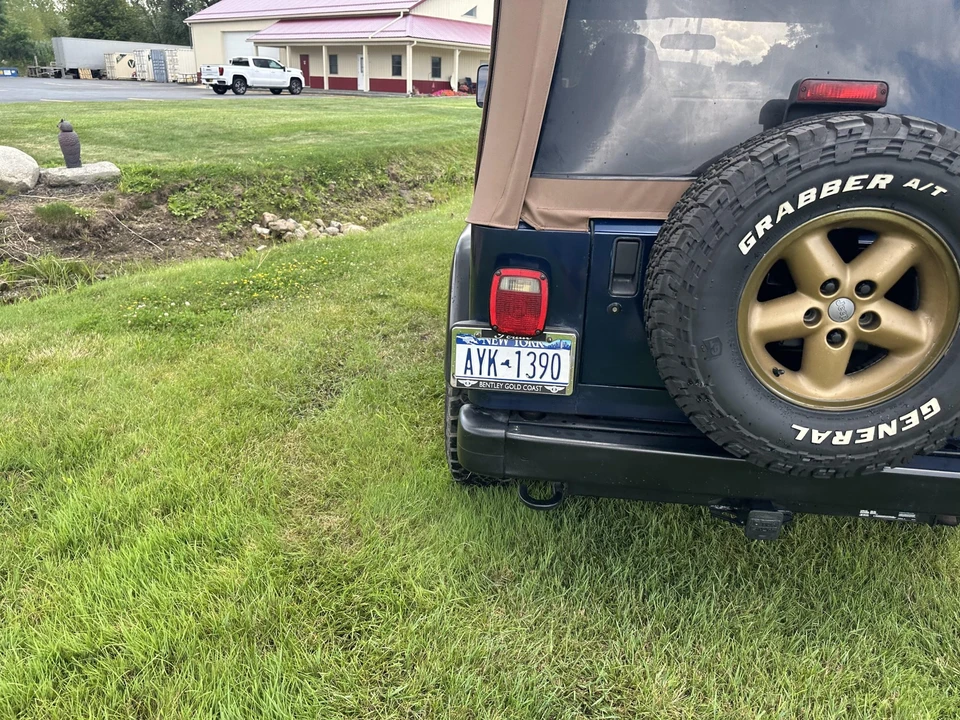 2002 Jeep TJ Wrangler - Image 24 of 31