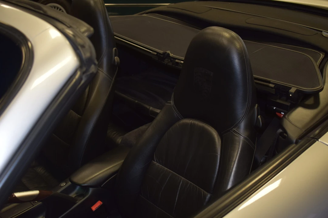 2002 Porsche 996 Carrera 4S - Image 27 of 31