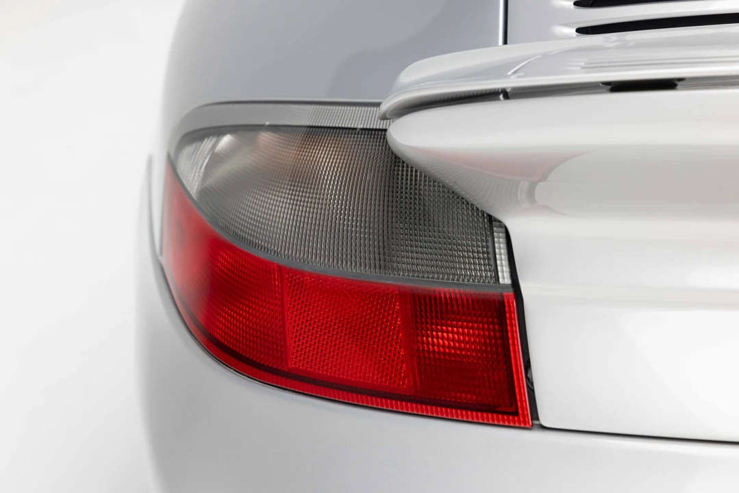 2002 Porsche 996 Turbo - Image 23 of 31