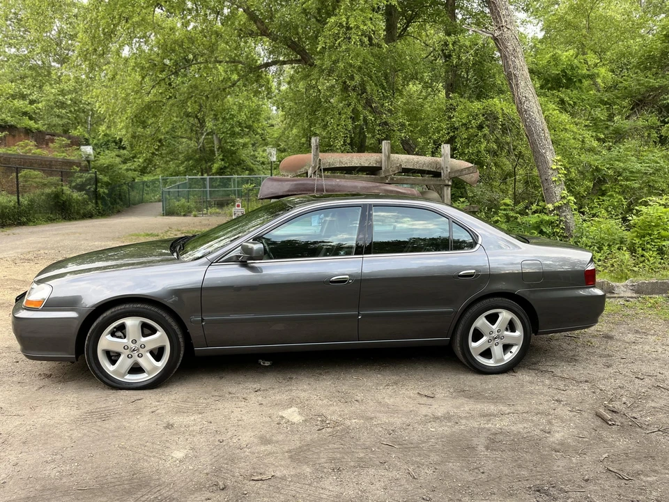 2003 Acura TL 2nd Gen - Image 26 of 31