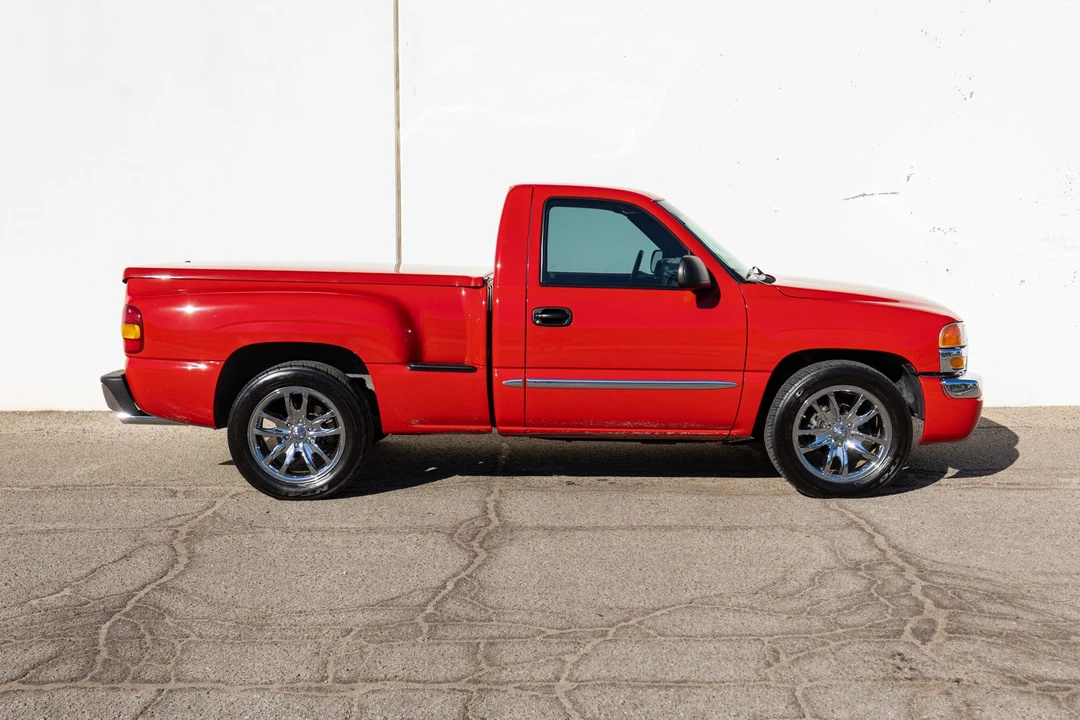 2003 GMC Sierra 2nd Gen - Image 8 of 31