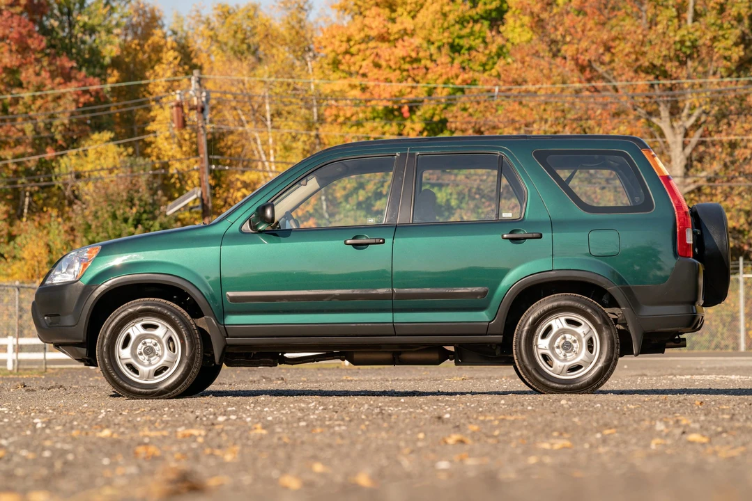 2003 Honda CR-V 2nd Gen - Image 7 of 31