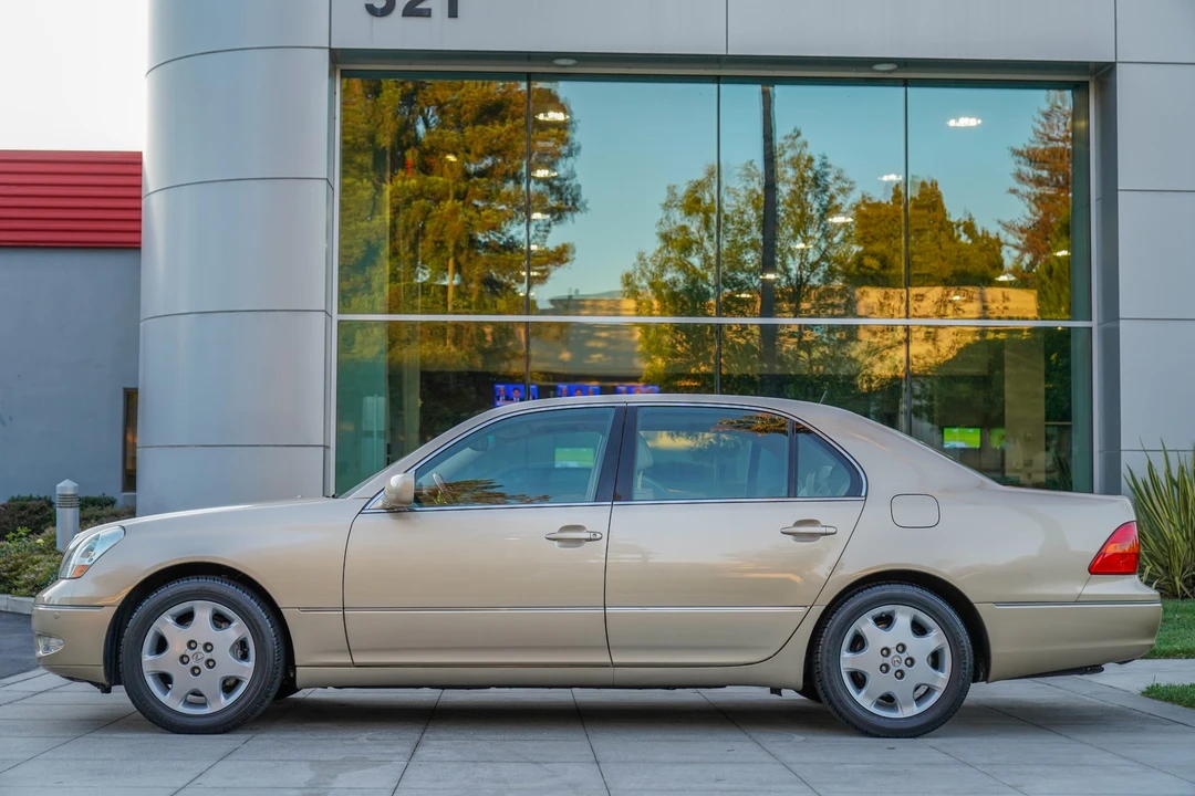 2003 Lexus LS 3rd Gen - Image 3 of 31