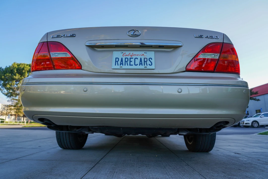 2003 Lexus LS 3rd Gen - Image 31 of 31